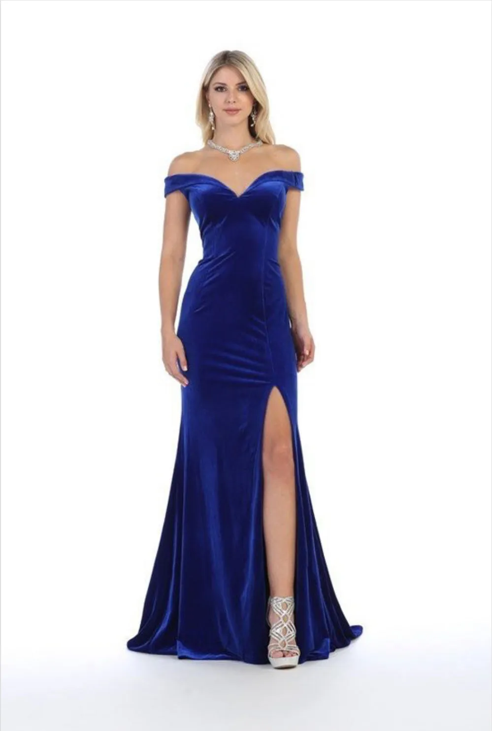 Chicas Eveningn Gown 6532